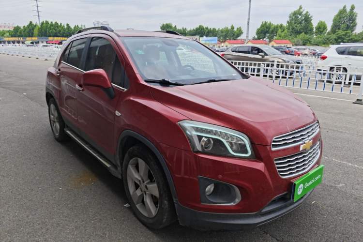 Used Chevrolet Trax 2014 1.4T Automatic Two-Wheel Drive Comfort Version Front Right 45 Deg