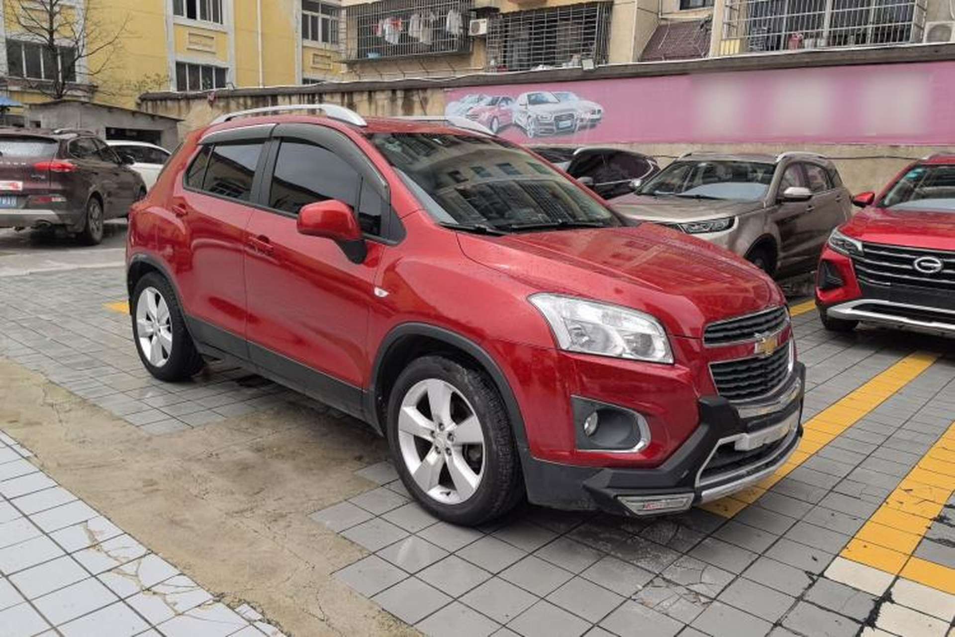 Used Chevrolet Trax 2014 1.4T Automatic Two-Wheel Drive Comfort Version Front Right 45 Deg