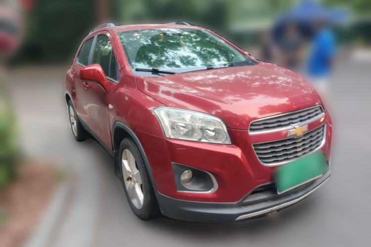 Used Chevrolet Trax 2014 1.4T Automatic Two-Wheel Drive Luxury Model Front Right 45 Deg