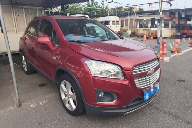 Used Chevrolet Trax 2014 1.4T Automatic Two-Wheel Drive Luxury Model Front Right 45 Deg