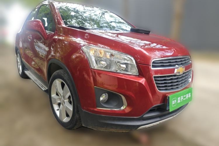 Used Chevrolet Trax 2014 1.4T Automatic Two-Wheel Drive Luxury Model Front Right 45 Deg