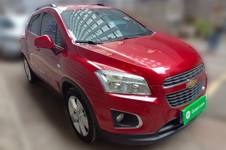 Used Chevrolet Trax 2014 1.4T Manual Two-Wheel Drive Comfort Model Front Right 45 Deg