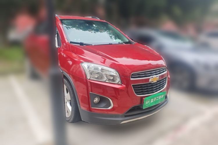 Used Chevrolet Trax 2014 1.4T Automatic Two-Wheel Drive Luxury Model Front Right 45 Deg