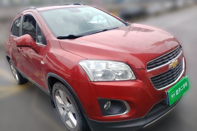 Used Chevrolet Trax 2014 1.4T Automatic Two-Wheel Drive Luxury Model Front Right 45 Deg