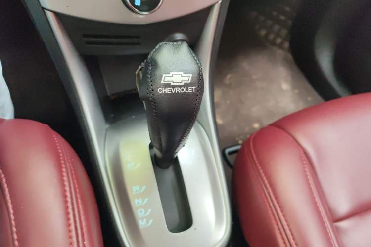 Used Chevrolet Trax 2014 1.4T Automatic Two-Wheel Drive Luxury Model Gear Lever