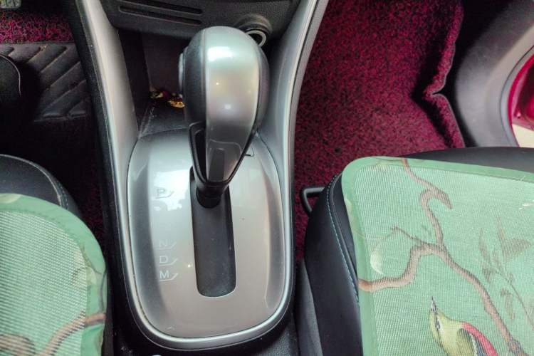 Used Chevrolet Trax 2014 1.4T Automatic All-Wheel Drive Flagship Version Gear Lever