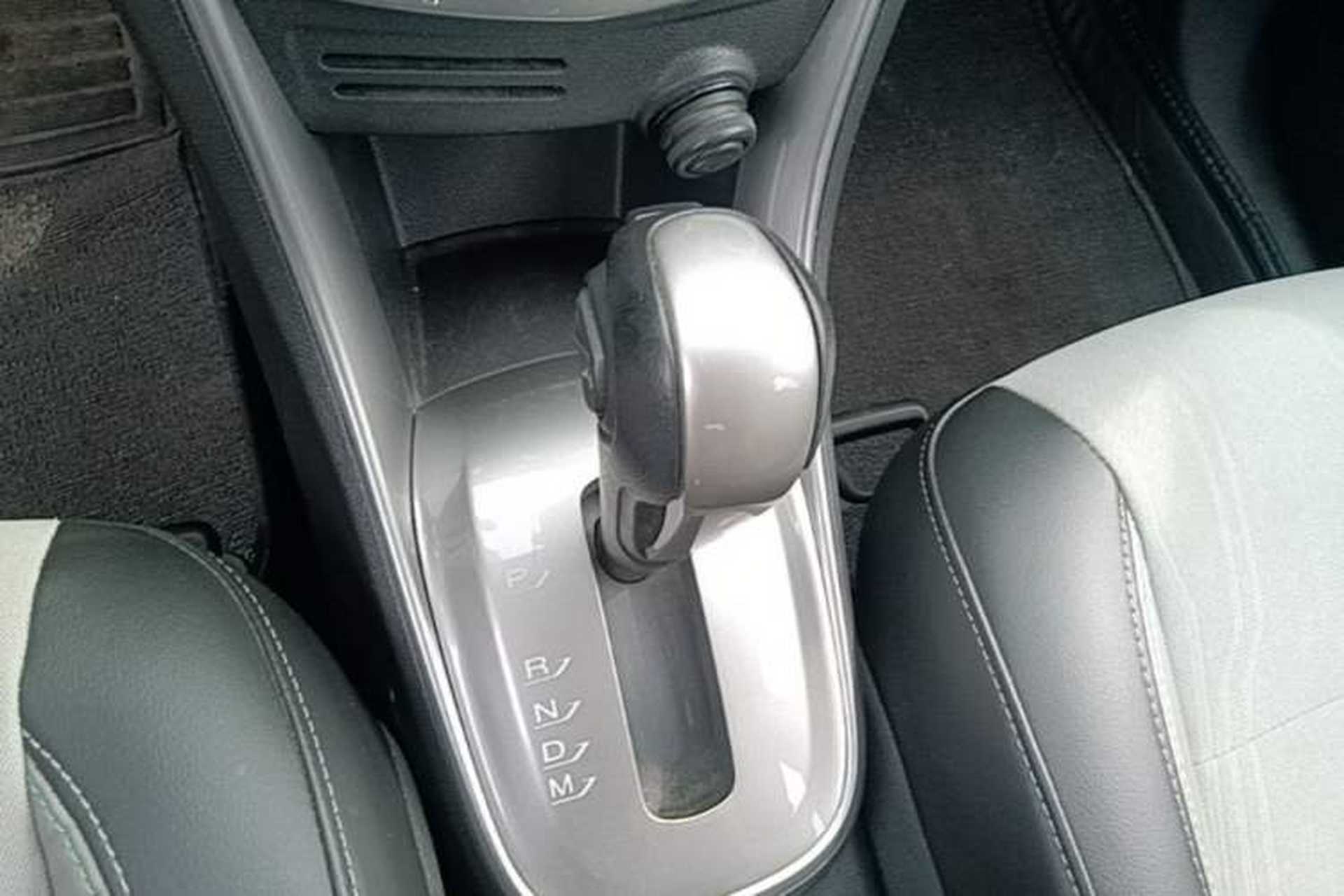 Used Chevrolet Trax 2014 1.4T Automatic Two-Wheel Drive Luxury Model Gear Lever