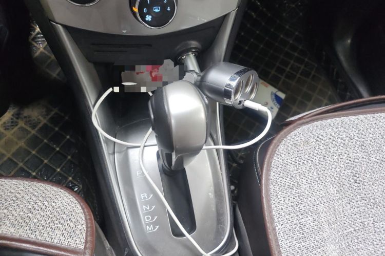 Used Chevrolet Trax 2014 1.4T Automatic Two-Wheel Drive Luxury Model Gear Lever