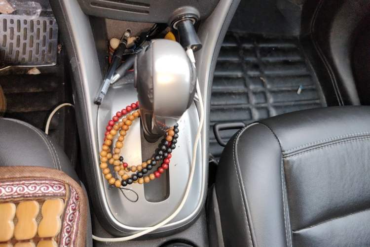 Used Chevrolet Trax 2014 1.4T Transformers Limited Edition Gear Lever