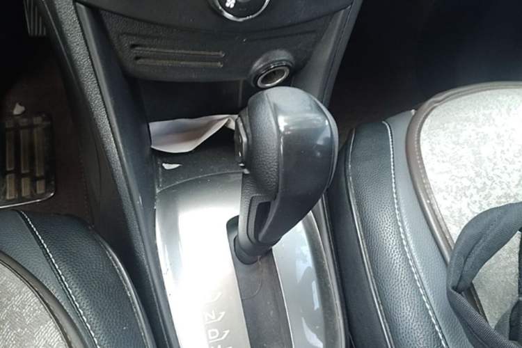 Used Chevrolet Trax 2014 1.4T Automatic Two-Wheel Drive Comfort Version Gear Lever