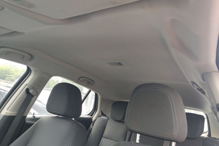 Used Chevrolet Trax 2014 1.4T Automatic Two-Wheel Drive Comfort Version Headliner