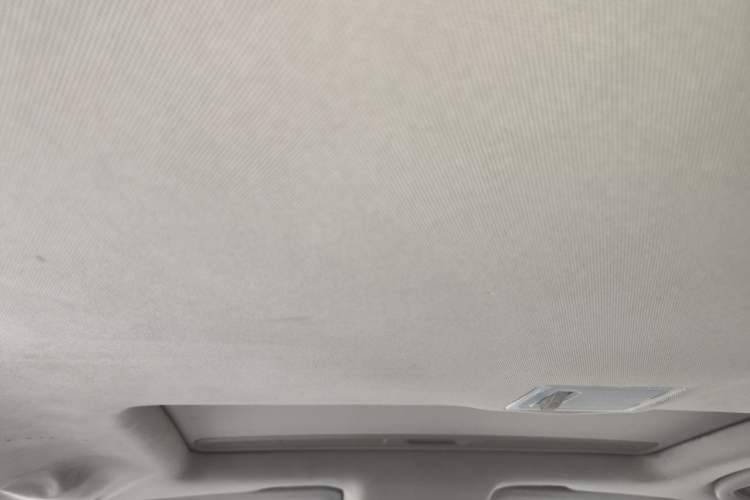 Used Chevrolet Trax 2014 1.4T Automatic Two-Wheel Drive Luxury Model Headliner