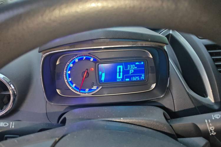 Used Chevrolet Trax 2014 1.4T Automatic Two-Wheel Drive Comfort Version Instrument Cluster