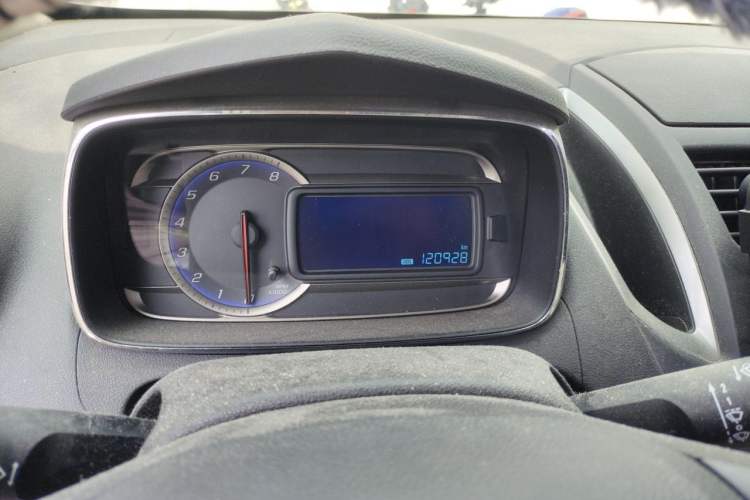 Used Chevrolet Trax 2014 1.4T Manual Two-Wheel Drive Comfort Model Instrument Cluster