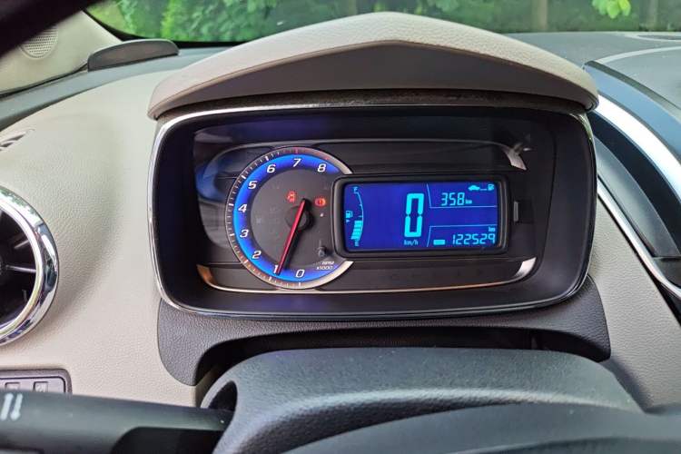 Used Chevrolet Trax 2014 1.4T Manual Two-Wheel Drive Comfort Model Instrument Cluster