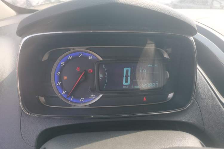 Used Chevrolet Trax 2014 1.4T Manual Two-Wheel Drive Comfort Model Instrument Cluster