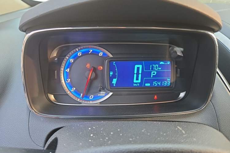 Used Chevrolet Trax 2014 1.4T Automatic Two-Wheel Drive Comfort Version Instrument Cluster