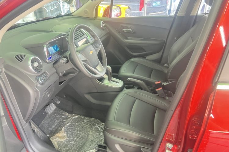 Used Chevrolet Trax 2014 1.4T Automatic All-Wheel Drive Flagship Version Interior 3