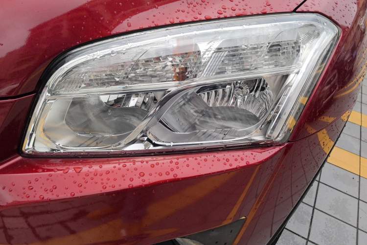 Used Chevrolet Trax 2014 1.4T Automatic Two-Wheel Drive Comfort Version Left Front Headlight