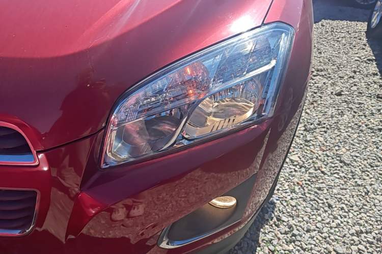 Used Chevrolet Trax 2014 1.4T Automatic Two-Wheel Drive Luxury Model Left Front Headlight