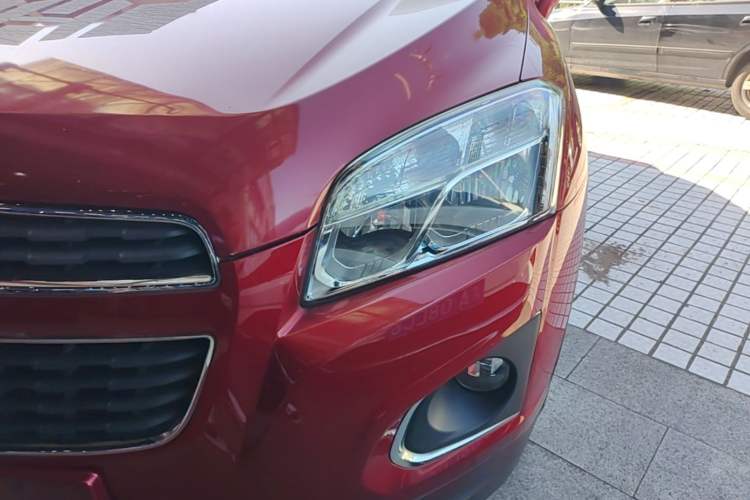 Used Chevrolet Trax 2014 1.4T Automatic Two-Wheel Drive Luxury Model Left Front Headlight