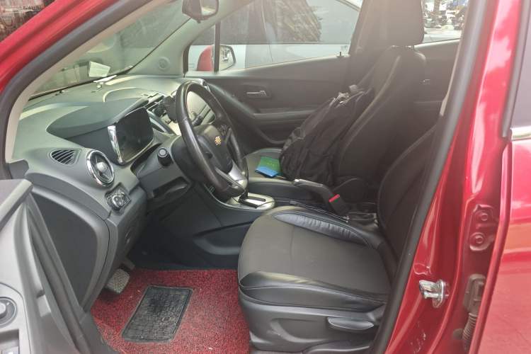 Used Chevrolet Trax 2014 1.4T Automatic Two-Wheel Drive Luxury Model Left Front Seat