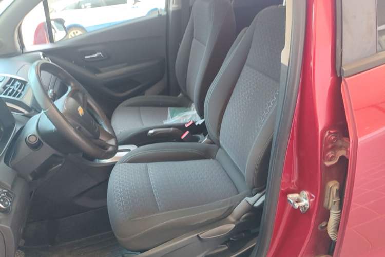 Used Chevrolet Trax 2014 1.4T Automatic Two-Wheel Drive Comfort Version Left Front Seat