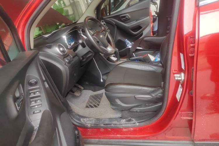 Used Chevrolet Trax 2014 1.4T Automatic Two-Wheel Drive Luxury Model Left Front Seat