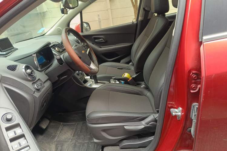 Used Chevrolet Trax 2014 1.4T Automatic Two-Wheel Drive Luxury Model Left Front Seat