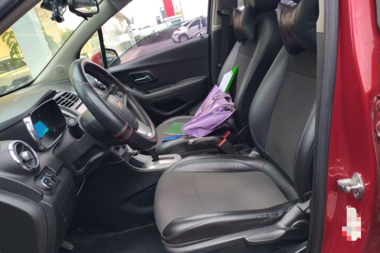 Used Chevrolet Trax 2014 1.4T Automatic Two-Wheel Drive Luxury Model Left Front Seat