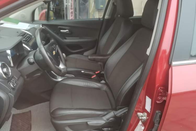 Used Chevrolet Trax 2014 1.4T Automatic Two-Wheel Drive Luxury Model Left Front Seat