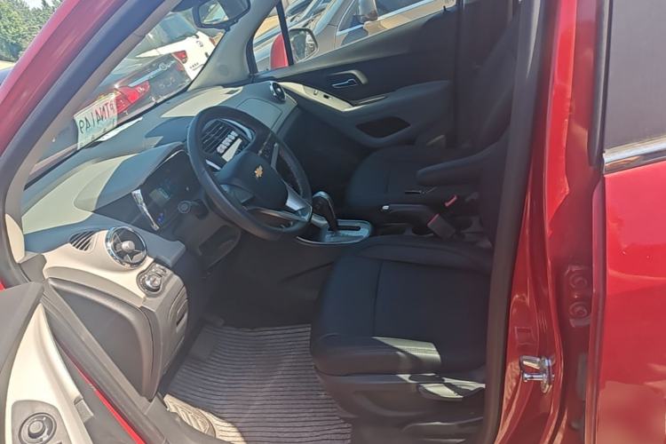 Used Chevrolet Trax 2014 1.4T Automatic Two-Wheel Drive Luxury Model Left Front Seat