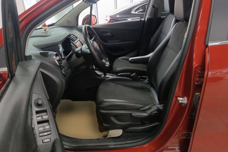 Used Chevrolet Trax 2014 1.4T Automatic Two-Wheel Drive Luxury Model Left Front Seat
