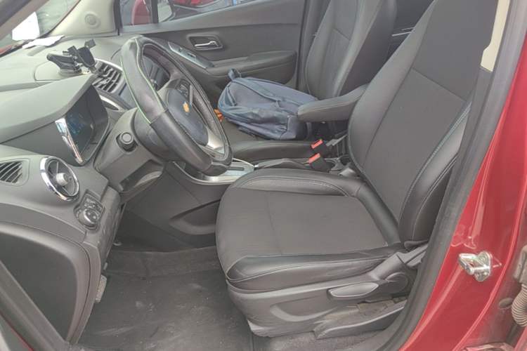 Used Chevrolet Trax 2014 1.4T Automatic Two-Wheel Drive Luxury Model Left Front Seat