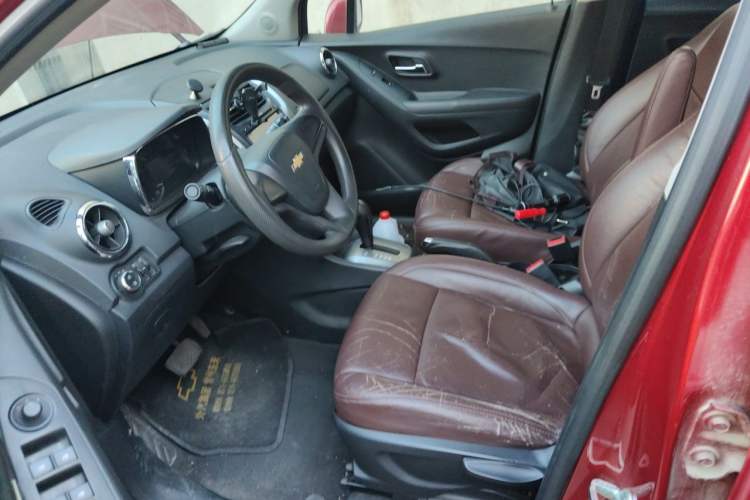 Used Chevrolet Trax 2014 1.4T Automatic Two-Wheel Drive Comfort Version Left Front Seat