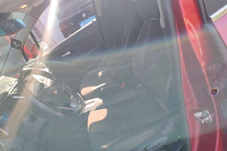 Used Chevrolet Trax 2014 1.4T Automatic Two-Wheel Drive Luxury Model Left Front Seat
