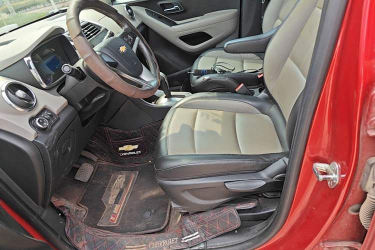 Used Chevrolet Trax 2014 1.4T Automatic All-Wheel Drive Flagship Version Left Front Seat