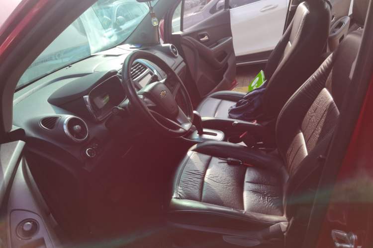 Used Chevrolet Trax 2014 1.4T Automatic All-Wheel Drive Flagship Version Left Front Seat