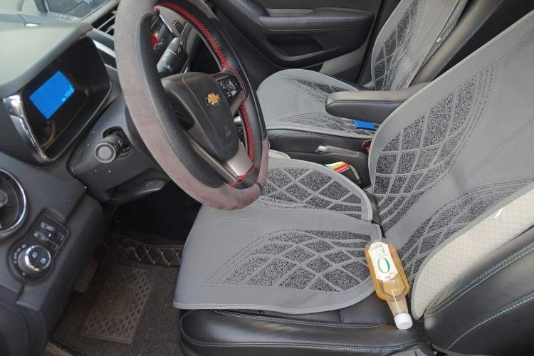 Used Chevrolet Trax 2014 1.4T Automatic All-Wheel Drive Flagship Version Left Front Seat