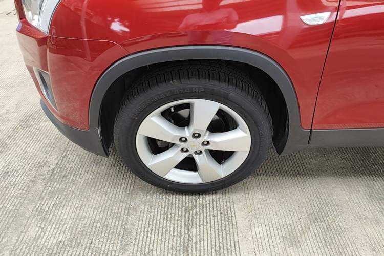 Used Chevrolet Trax 2014 1.4T Automatic Two-Wheel Drive Luxury Model Left Front Wheel Hub
