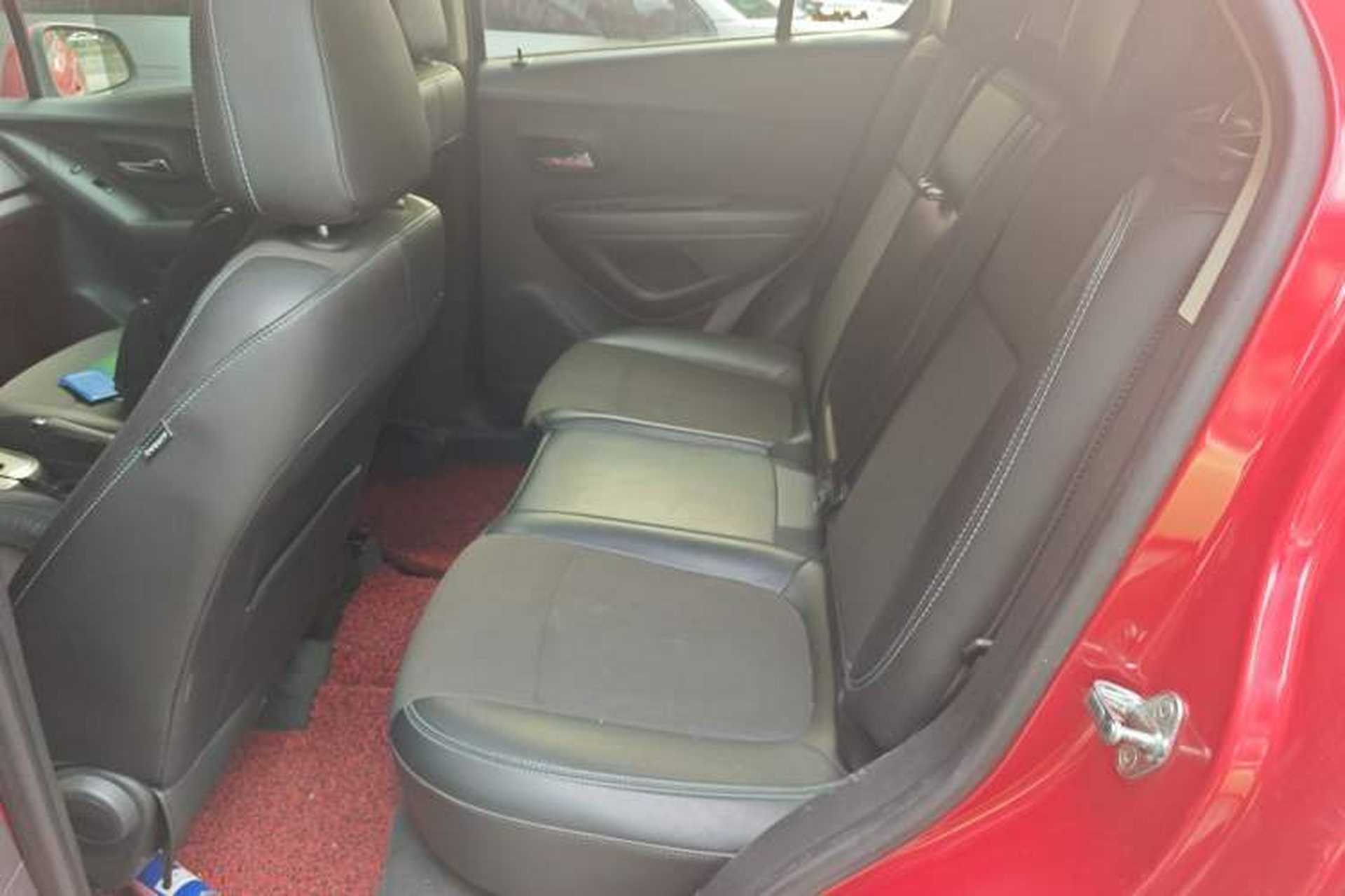 Used Chevrolet Trax 2014 1.4T Automatic Two-Wheel Drive Luxury Model Left Rear Seat