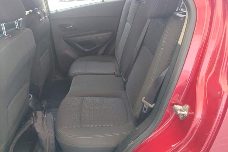 Used Chevrolet Trax 2014 1.4T Automatic Two-Wheel Drive Comfort Version Left Rear Seat