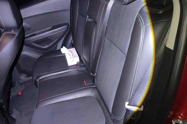 Used Chevrolet Trax 2014 1.4T Automatic Two-Wheel Drive Luxury Model Left Rear Seat