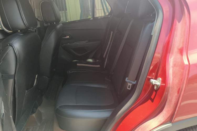 Used Chevrolet Trax 2014 1.4T Automatic Two-Wheel Drive Luxury Model Left Rear Seat