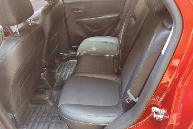 Used Chevrolet Trax 2014 1.4T Automatic Two-Wheel Drive Luxury Model Left Rear Seat
