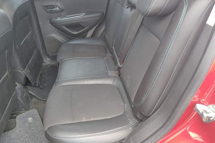 Used Chevrolet Trax 2014 1.4T Automatic Two-Wheel Drive Luxury Model Left Rear Seat