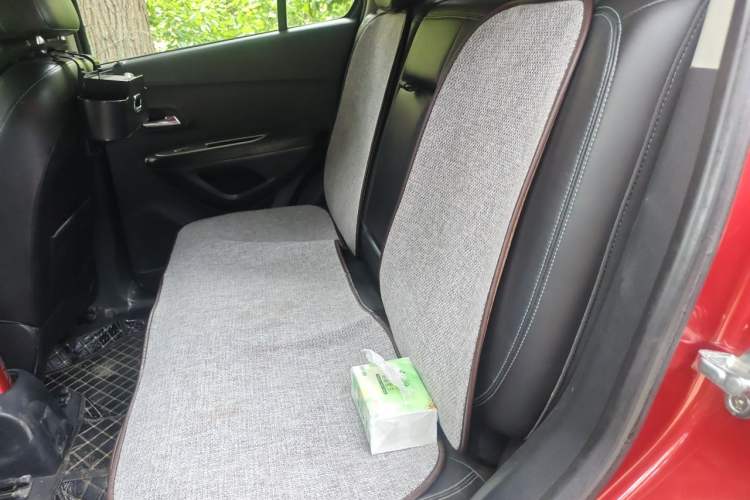 Used Chevrolet Trax 2014 1.4T Automatic Two-Wheel Drive Luxury Model Left Rear Seat