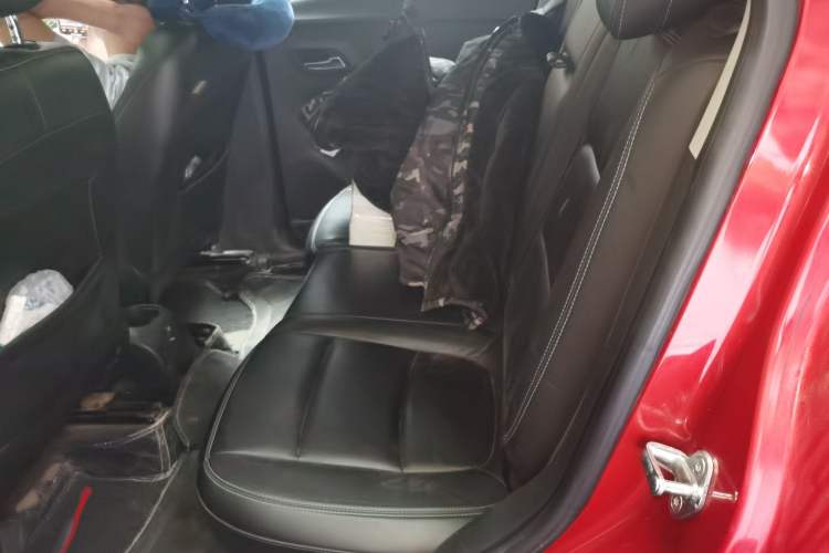 Used Chevrolet Trax 2014 1.4T Automatic All-Wheel Drive Flagship Version Left Rear Seat