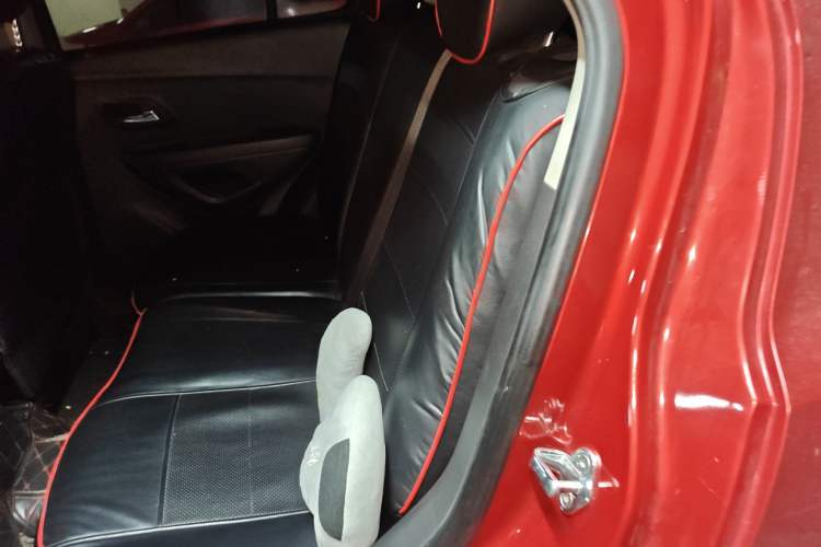 Used Chevrolet Trax 2014 1.4T Automatic Two-Wheel Drive Comfort Version Left Rear Seat