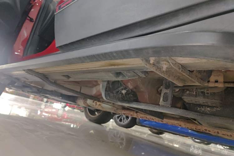 Used Chevrolet Trax 2014 1.4T Automatic All-Wheel Drive Flagship Version Left Side Sill